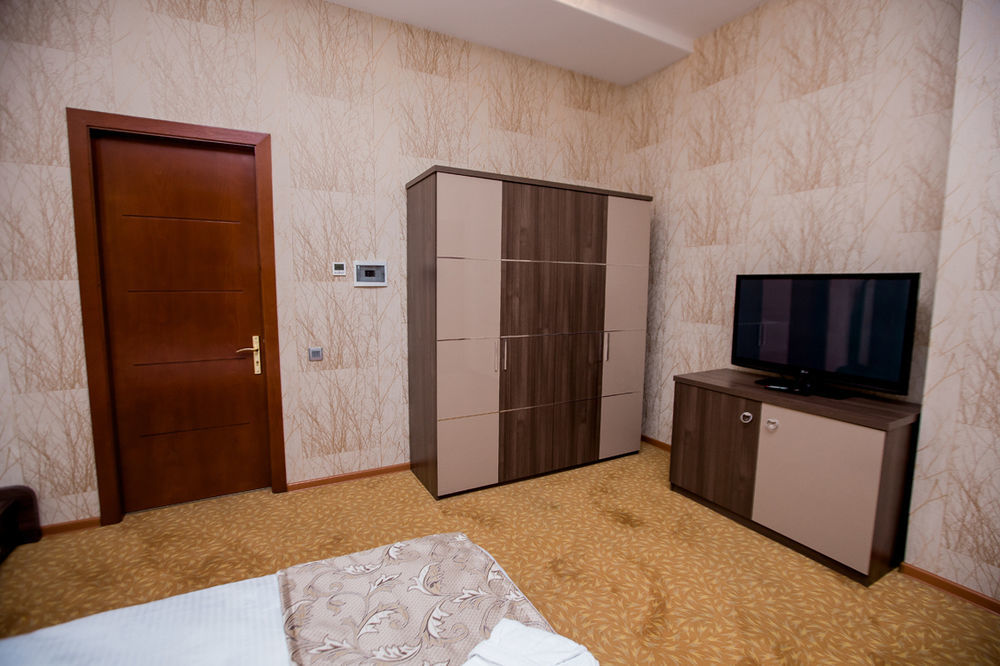Astola Hotel บากู ภายนอก รูปภาพ