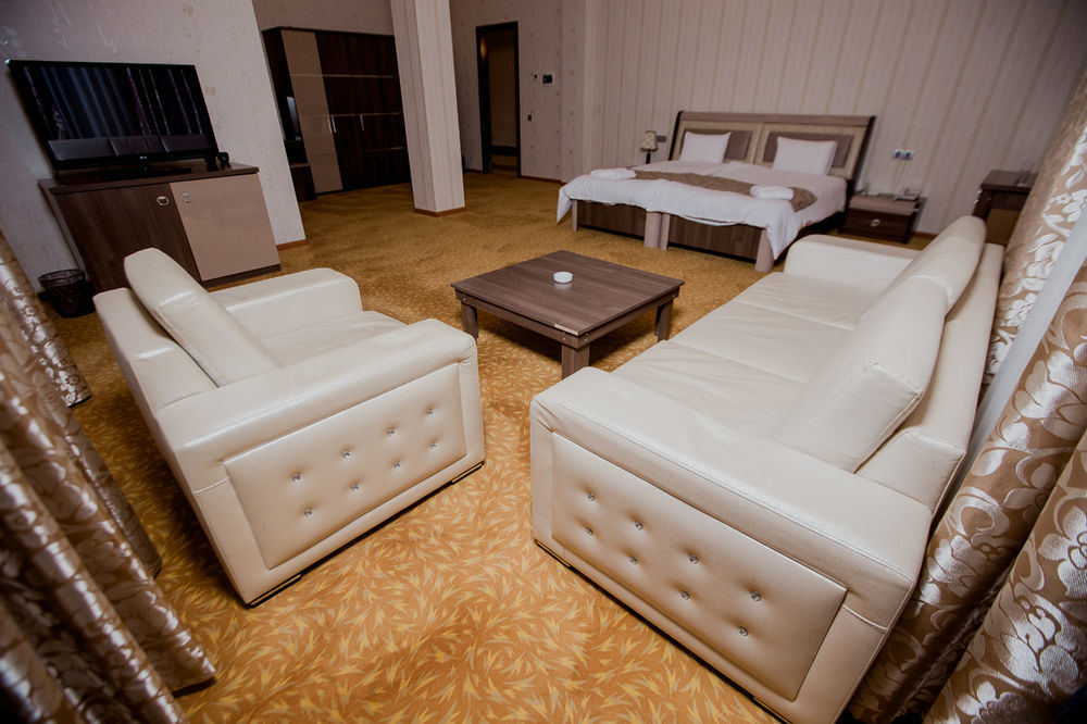 Astola Hotel บากู ภายนอก รูปภาพ