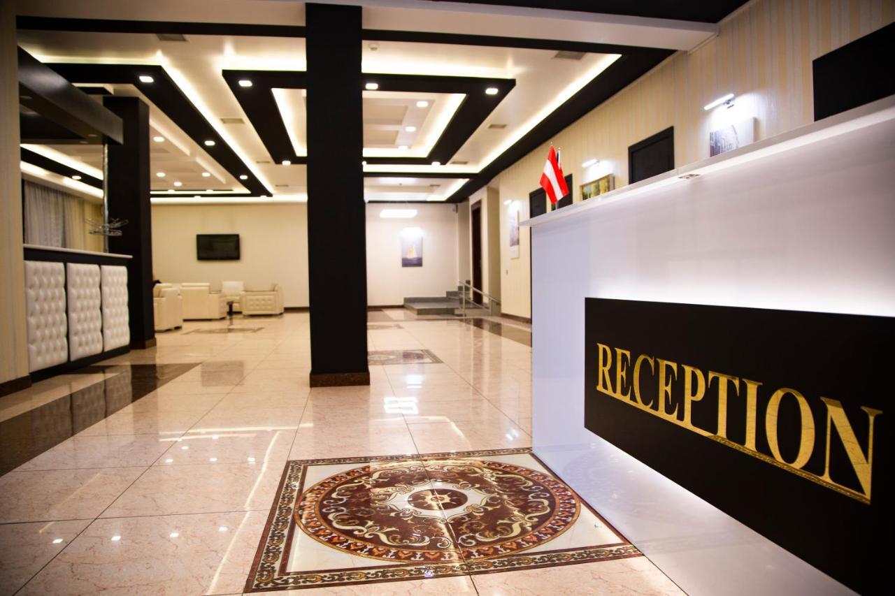 Astola Hotel บากู ภายนอก รูปภาพ