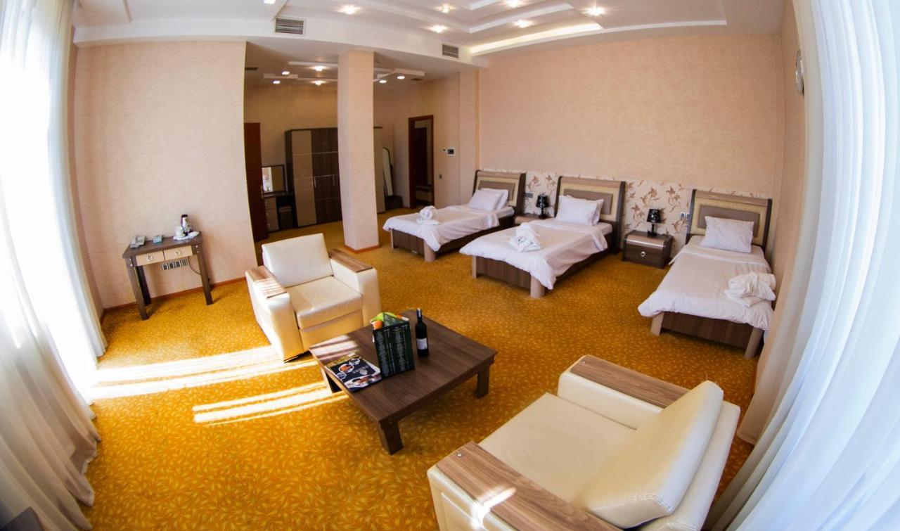 Astola Hotel บากู ภายนอก รูปภาพ