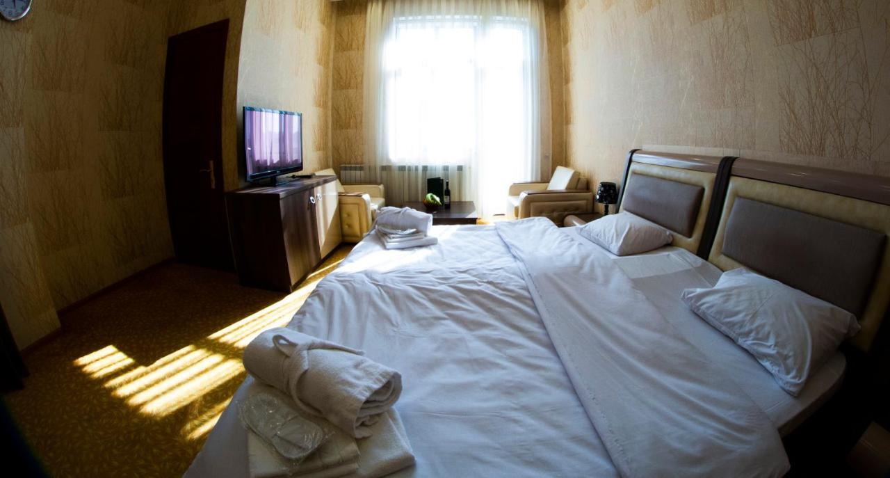 Astola Hotel บากู ภายนอก รูปภาพ
